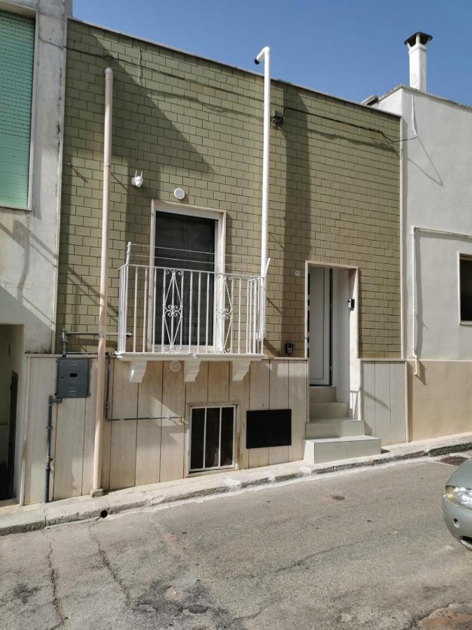 A Casa Di Tina Apartment Crispiano ภายนอก รูปภาพ