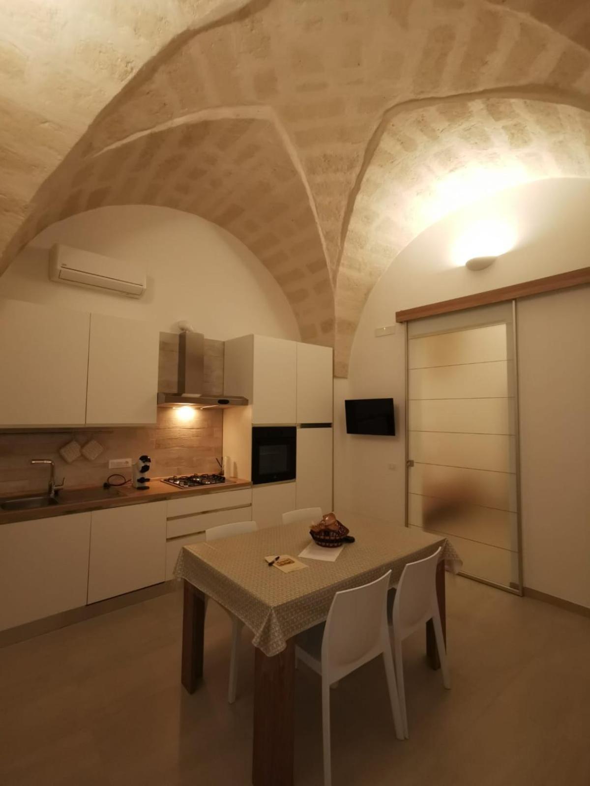 A Casa Di Tina Apartment Crispiano ภายนอก รูปภาพ